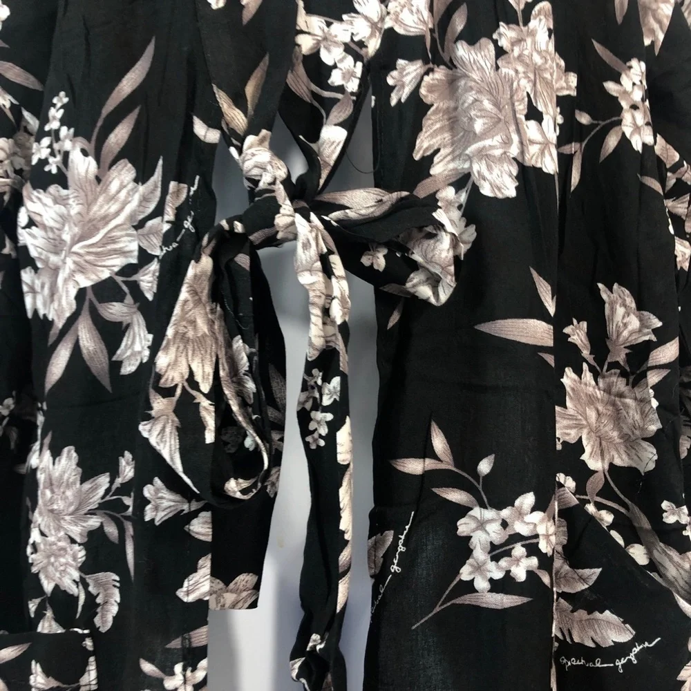 Spiritual Gangster Maya Tie Front Floral Kimono OS